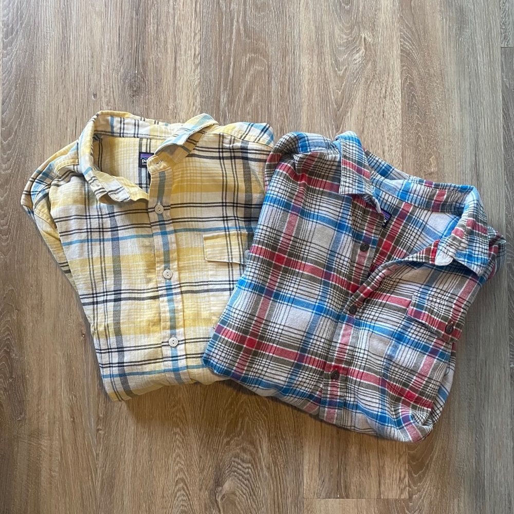 2 Men’s Patagonia Flannels